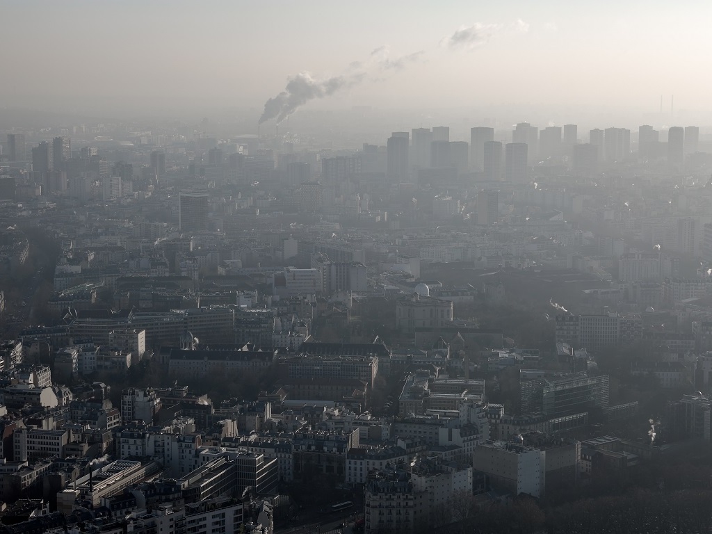 La baisse des émissions de gaz à effet de serre de 1,7% pour la France divise. 
