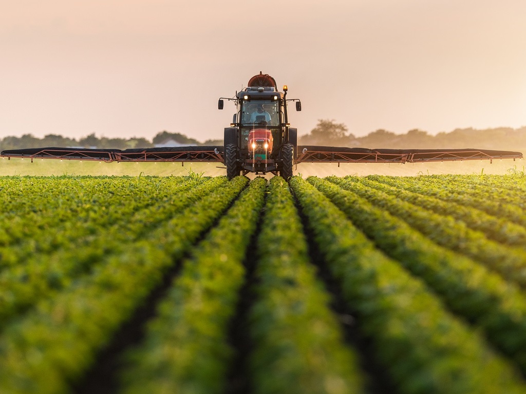 La hausse de l'utilisation des pesticides en France témoigne de l'échec du plan Ecophyto. La fondation Nicolas Hulot explique.