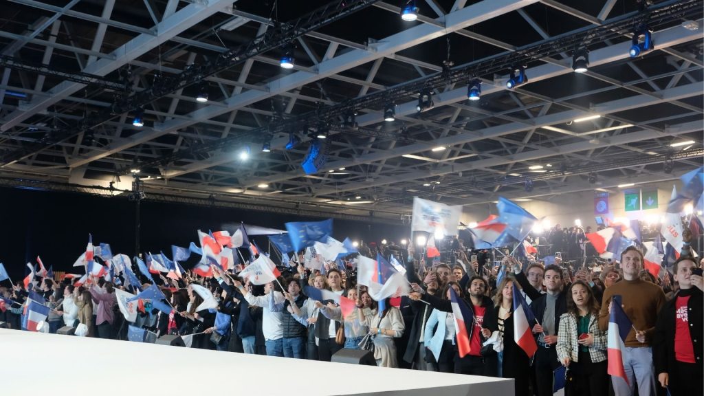 foule militants Emmanuel Macron